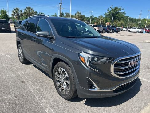 Used 2018 GMC Terrain SLT w/ Preferred Package FWD image 1
