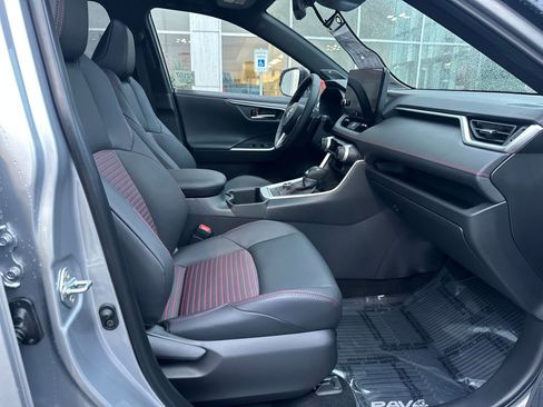 Certified 2025 Toyota RAV4 XSE image 17