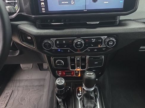 Certified 2025 Jeep Wrangler Unlimited Sport S 4xe image 15