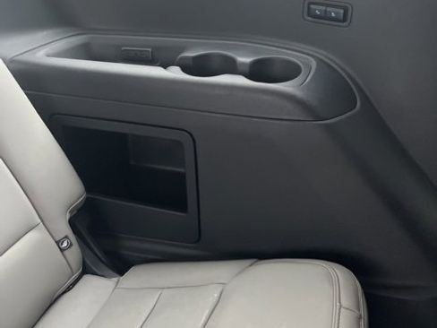 New 2025 Ford Expedition Active image 36