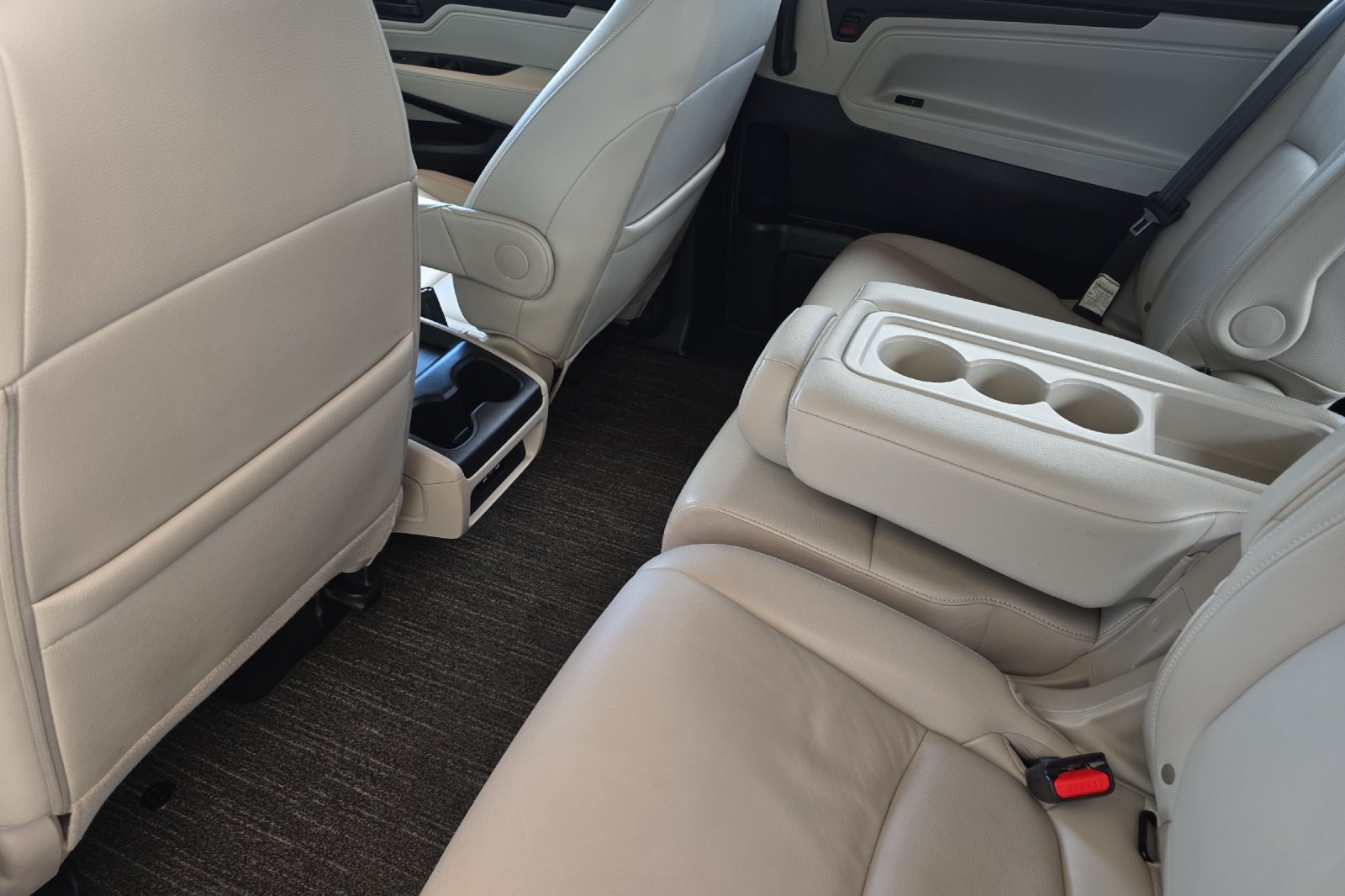 Used 2025 Honda Odyssey EX-L image 12