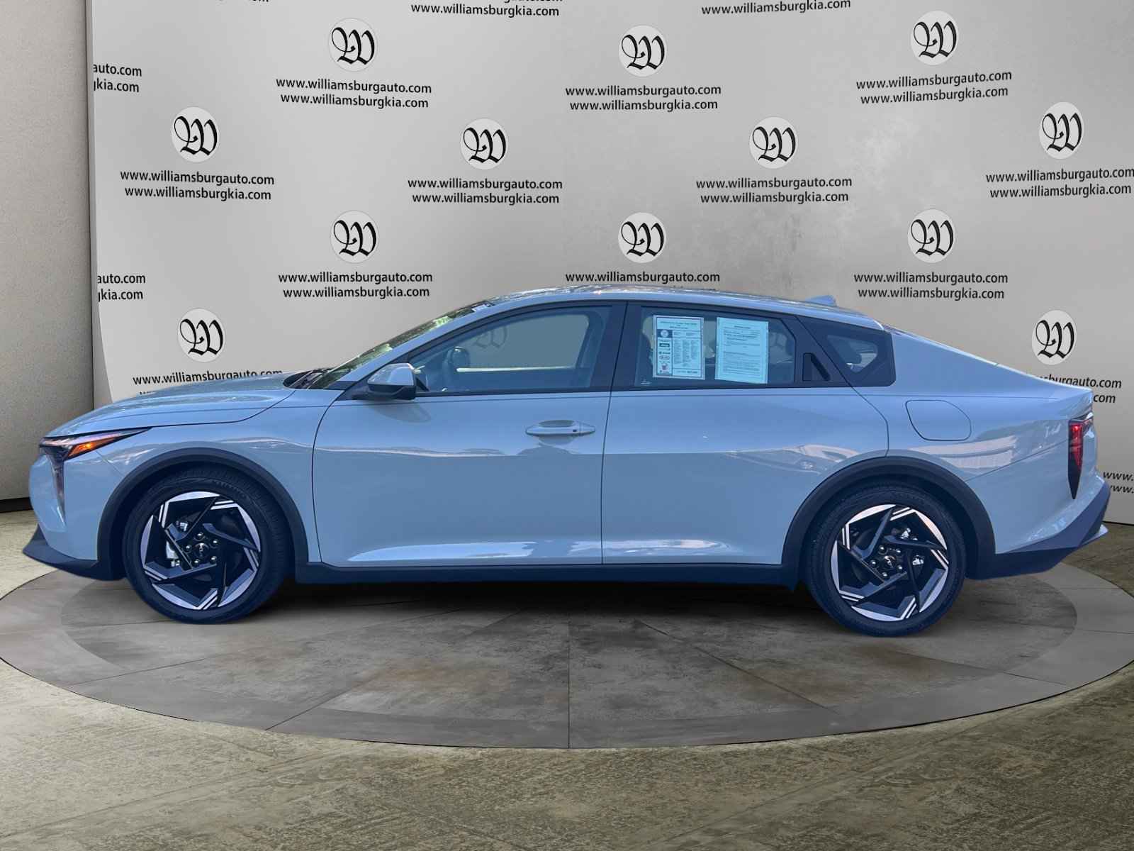 Used 2025 Kia K4 EX FWD image 2