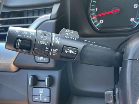 Used 2016 Chevrolet Suburban LT RWD image 25