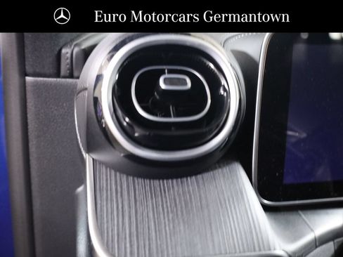 Used 2026 Mercedes-Benz GLC 300 4MATIC image 12