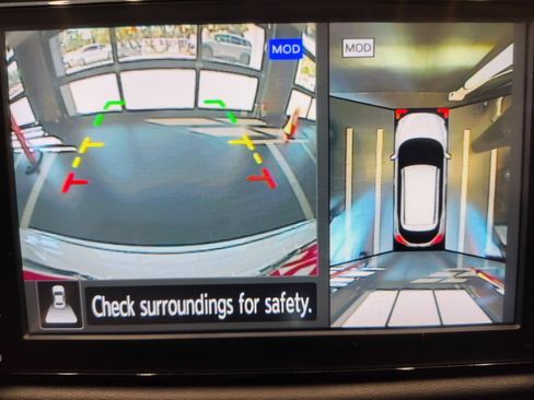 Used 2021 Nissan Kicks SR w/ SR Premium Package image 3