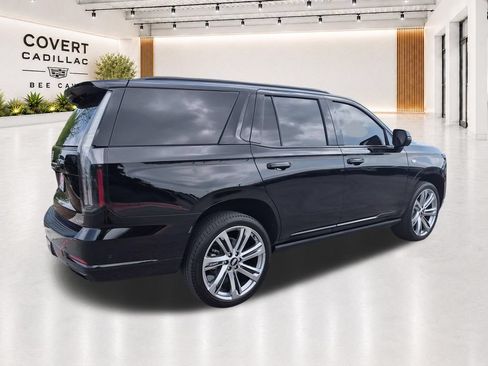 Certified 2026 Cadillac Escalade Platinum Sport w/ LPO, Floor Liner Package AWD/4WD image 17