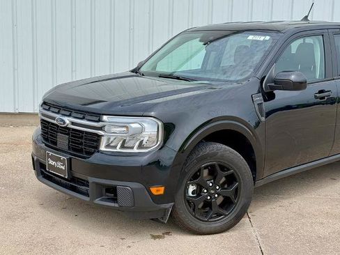Certified 2024 Ford Maverick Lariat w/ FX4 Off-Road Package AWD/4WD image 2