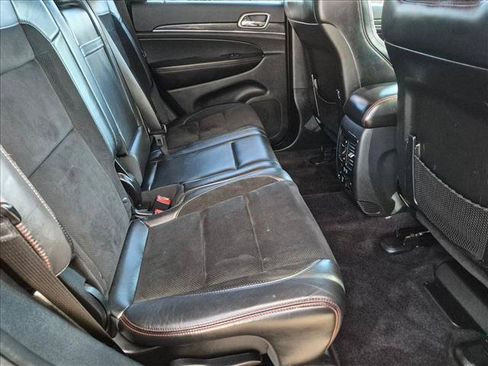 Used 2017 Jeep Grand Cherokee Trailhawk AWD/4WD image 21