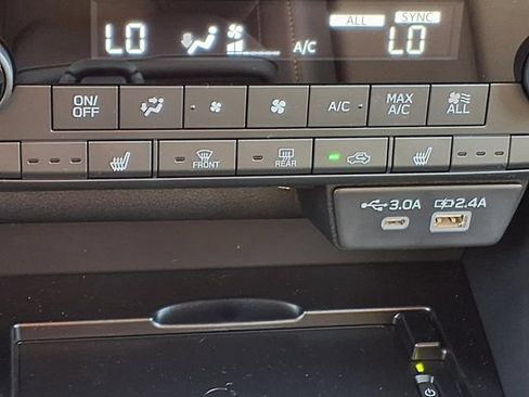 New 2026 Subaru Outback Limited AWD/4WD image 13