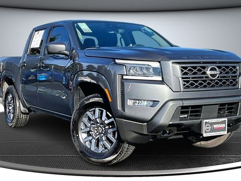 Used 2024 Nissan Frontier SL image 1