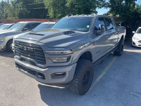 Used 2026 RAM 2500 Laramie w/ Night Edition AWD/4WD image 8