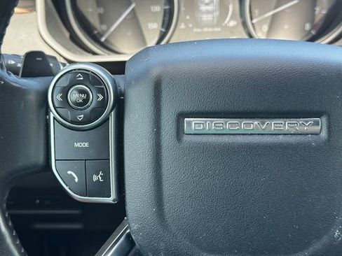 Used 2017 Land Rover Discovery HSE AWD/4WD image 26
