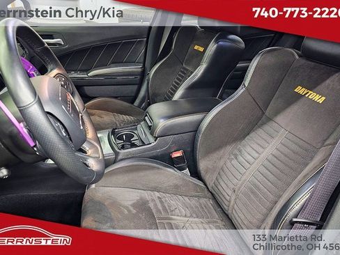 Used 2017 Dodge Charger R/T image 18