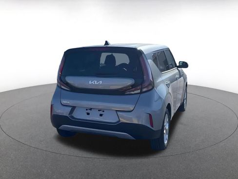 Used 2025 Kia Soul LX w/ LX Technology Package image 15