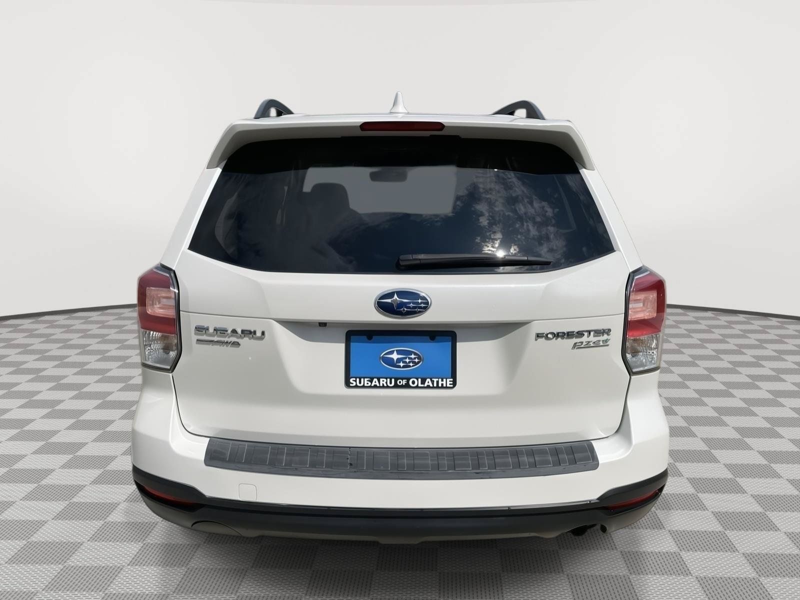 Used 2017 Subaru Forester 2.5i Premium AWD/4WD image 14