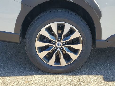 Used 2024 Subaru Outback Limited AWD/4WD image 5