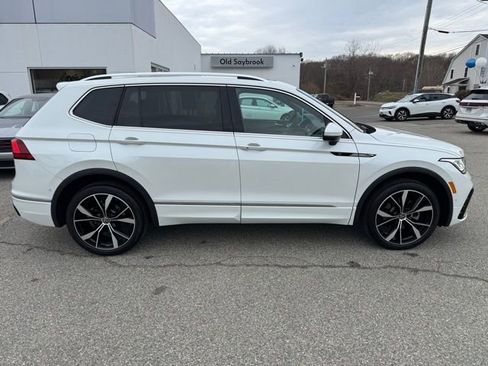 Certified 2023 Volkswagen Tiguan SEL R-Line image 4
