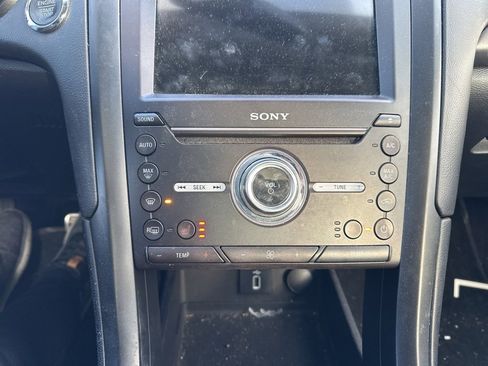 Used 2017 Ford Fusion Titanium image 24