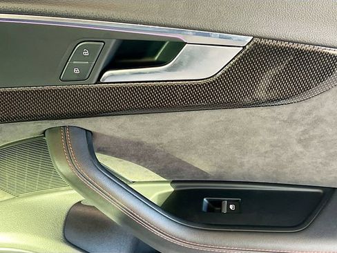 Used 2019 Audi S4 Prestige w/ Prestige Package image 31