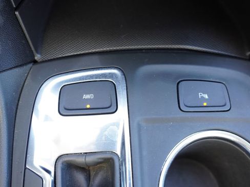 Certified 2023 Chevrolet Equinox LT image 30