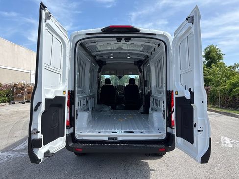 New 2026 Ford Transit 250 148 Medium Roof RWD image 9