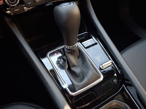 New 2026 Jeep Compass Latitude image 10