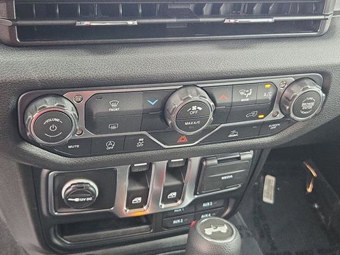 New 2026 Jeep Wrangler Sport AWD/4WD image 31