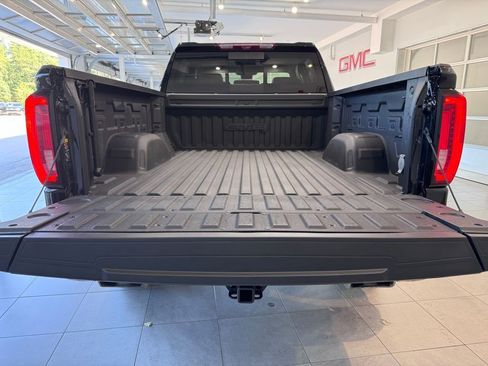 Certified 2023 GMC Sierra 1500 AT4 w/ AT4 Premium Package image 8
