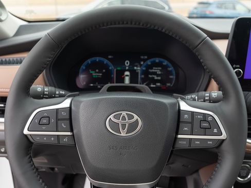 New 2026 Toyota Grand Highlander Platinum image 10