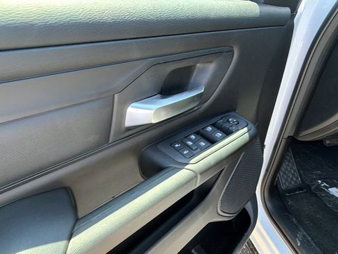 New 2026 RAM 1500 Express AWD/4WD image 15