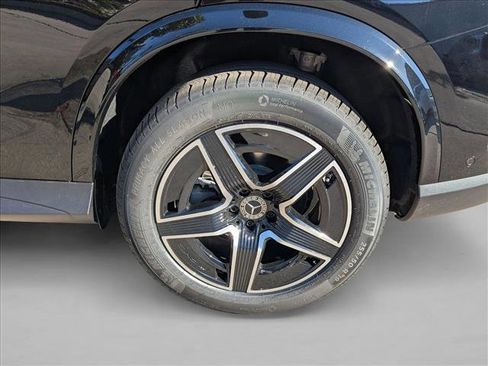 New 2026 Mercedes-Benz GLC 300 image 9