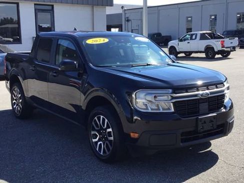 Certified 2024 Ford Maverick Lariat image 3