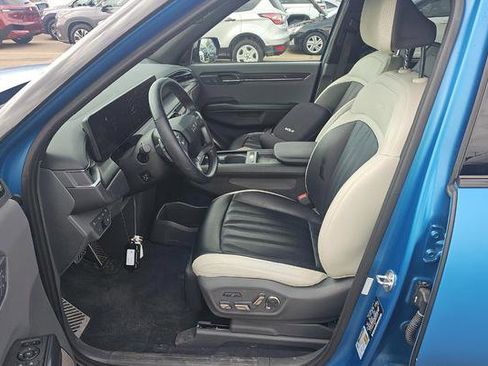 Used 2024 Kia EV9 GT-Line AWD/4WD image 5