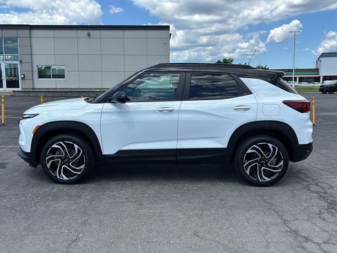 Used 2024 Chevrolet TrailBlazer RS w/ Convenience Package AWD/4WD image 4