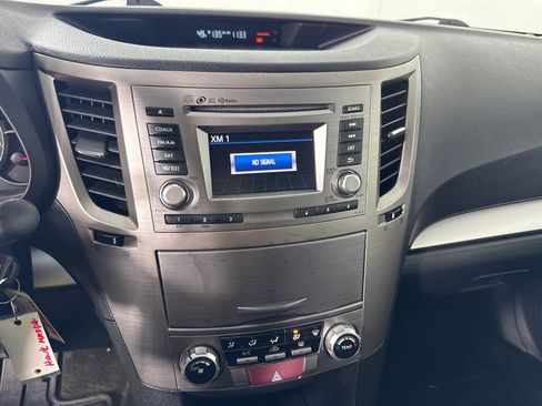 Used 2014 Subaru Outback 2.5i Premium w/ Moonroof Package image 17