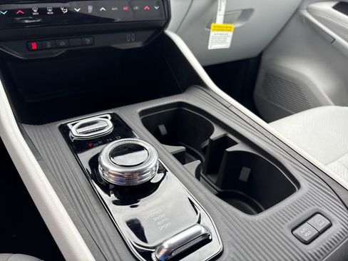 New 2026 Jeep Cherokee Laredo AWD/4WD image 13