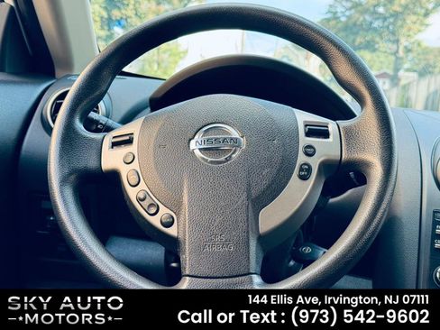 Used 2015 Nissan Rogue S w/ Convenience Package AWD/4WD image 10