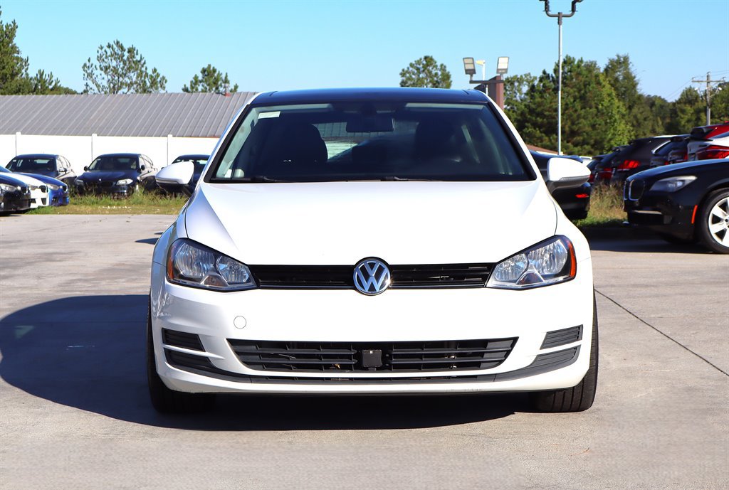 Used 2017 Volkswagen Golf Wolfsburg Edition FWD image 2