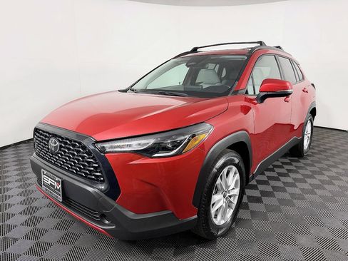 Used 2023 Toyota Corolla Cross LE w/ Moonroof Package AWD/4WD image 2