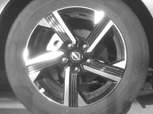 Used 2025 Nissan Sentra SV FWD image 18