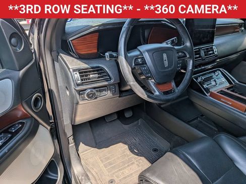 Used 2020 Lincoln Navigator Reserve w/ Luxury Package RWD image 9