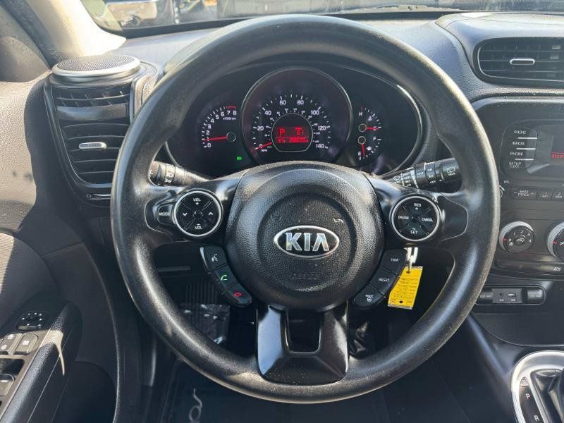 Used 2016 Kia Soul FWD image 19