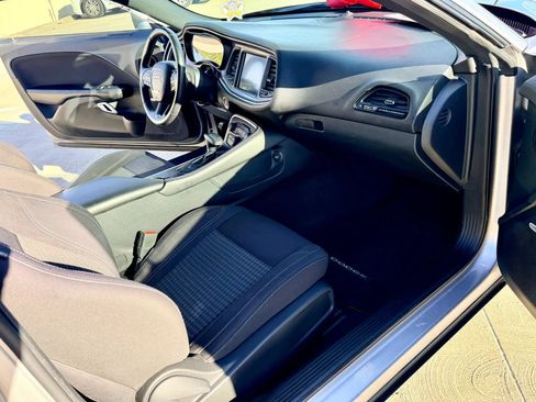 Used 2015 Dodge Challenger R/T w/ Quick Order Package 28B R/T RWD image 21