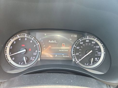 Used 2022 Toyota Highlander Limited FWD image 13