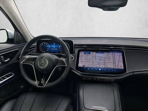 Used 2025 Mercedes-Benz E 350 Sedan image 24