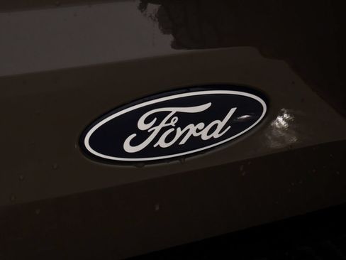 New 2026 Ford Bronco Badlands AWD/4WD image 21