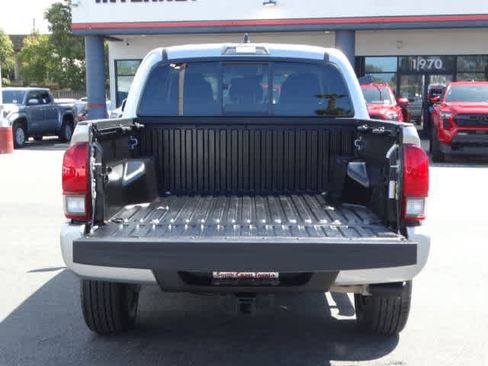 Used 2023 Toyota Tacoma SR AWD/4WD image 15