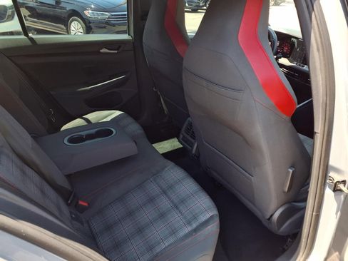 Used 2022 Volkswagen GTI SE FWD image 21