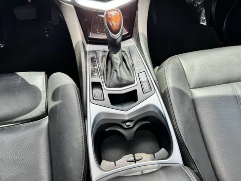 Used 2016 Cadillac SRX Luxury image 17