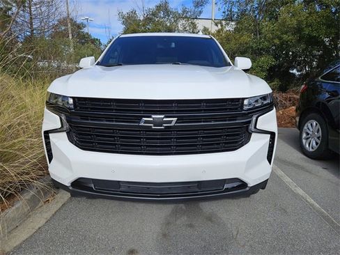 Used 2023 Chevrolet Tahoe RST image 3